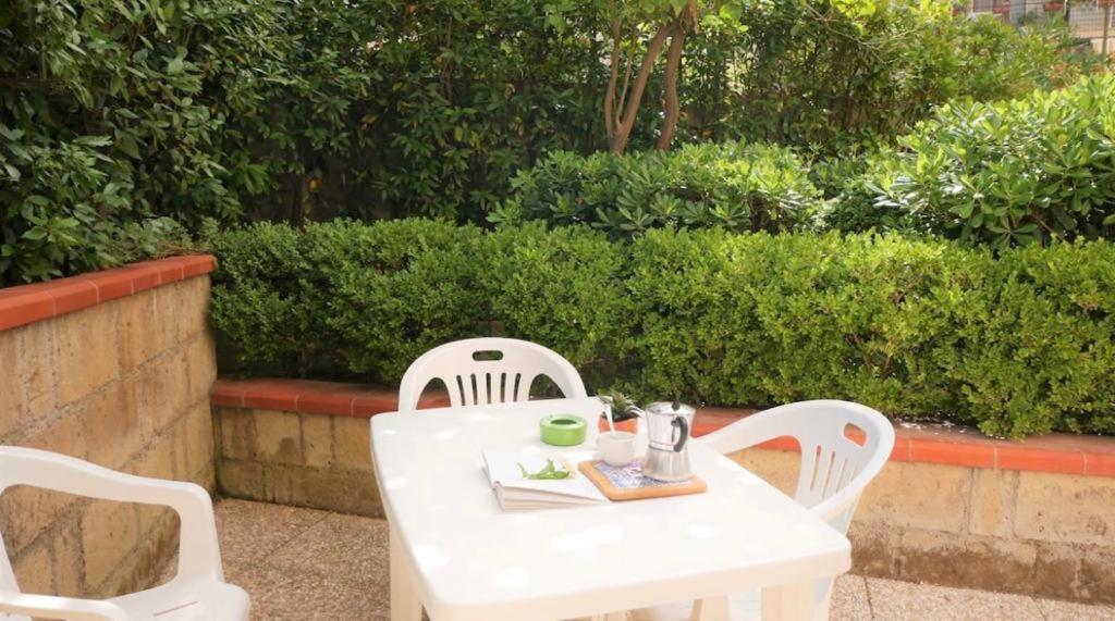 House With Garden And Parking Space In Mergellina Appartement Napels